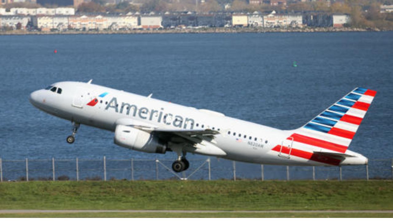 American Airlines Flight Narrowly Avoids Mid-Air Collision Outside JFK