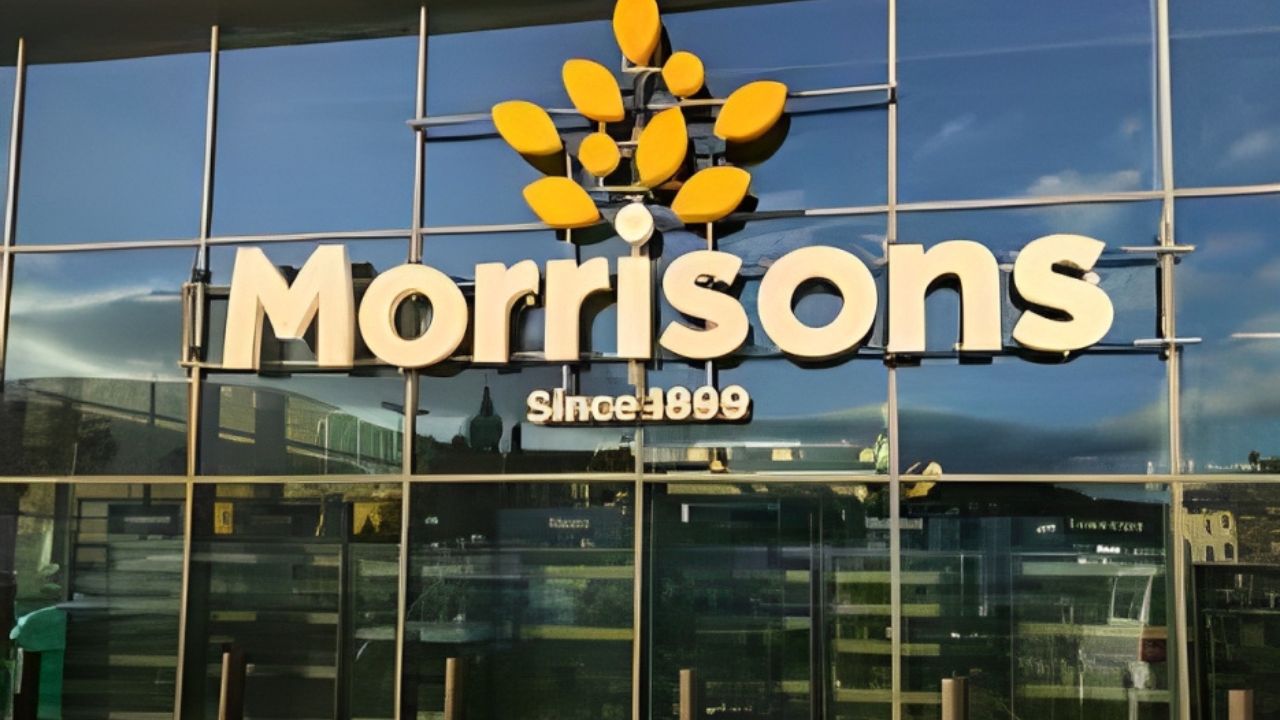 Morrisons and Lidl Confirm Boxing Day Bank Holiday Opening Hours: Balancing Retail Operations and Employee Well-being