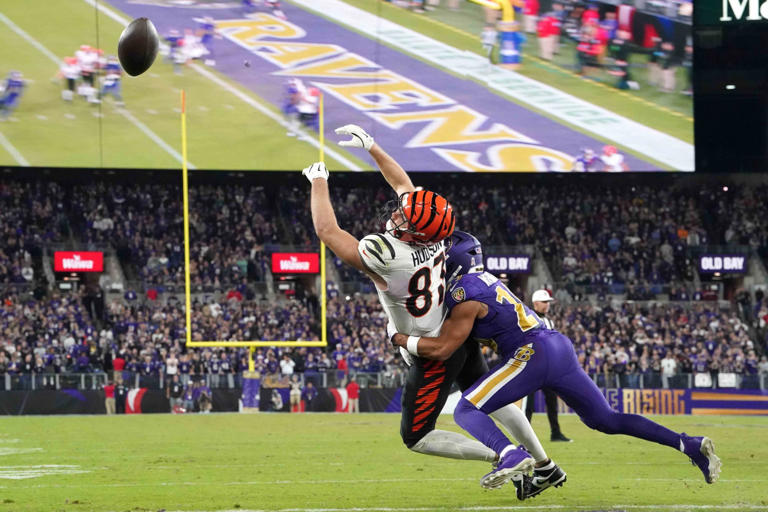 Robert Griffin III Calls on NFL to Make Changes After Bengals-Ravens Ending